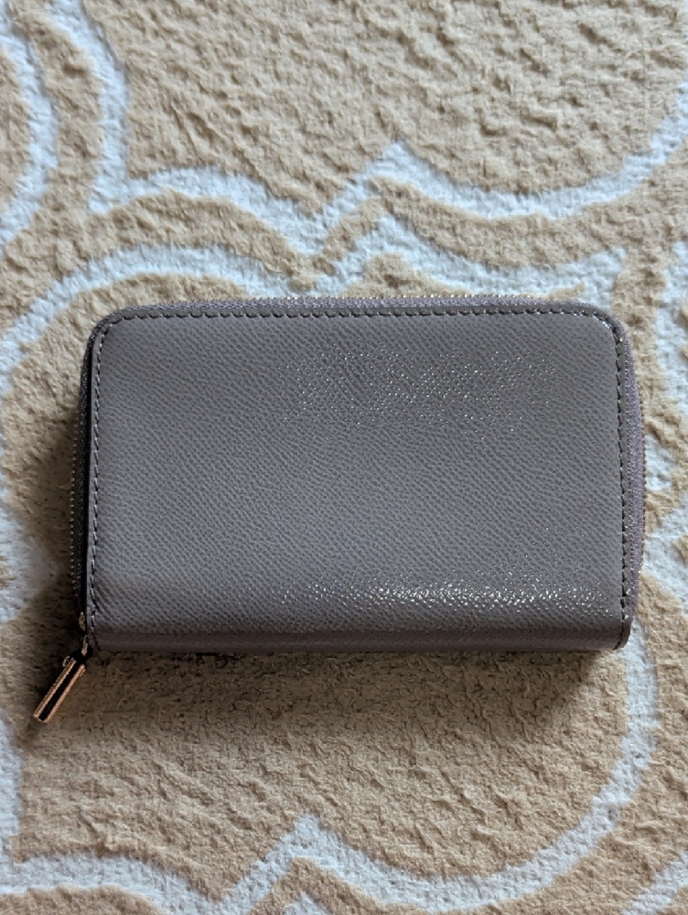 Burberry Leather Zip Wallet Grey/Gold EUC - Picture 2 of 9